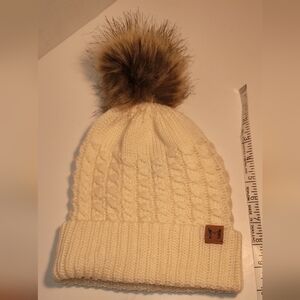 Manhattan Hat Company Knit Cream Hat with Faux Fur Pom-pom
